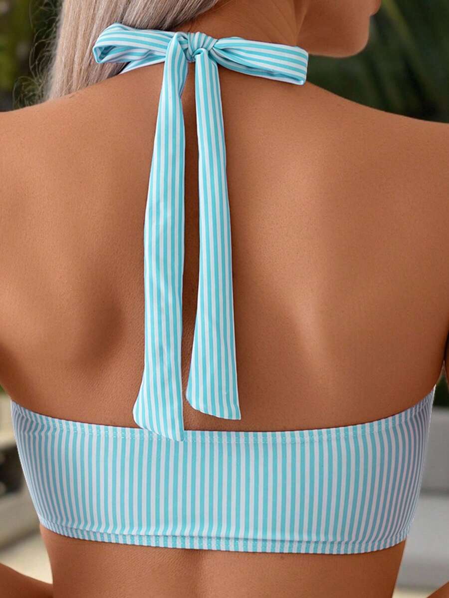 Emily I Stribet badetøj