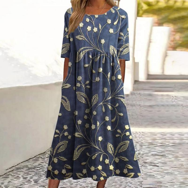 Margit | Stilfuld Floral Broderet Midi Kjole
