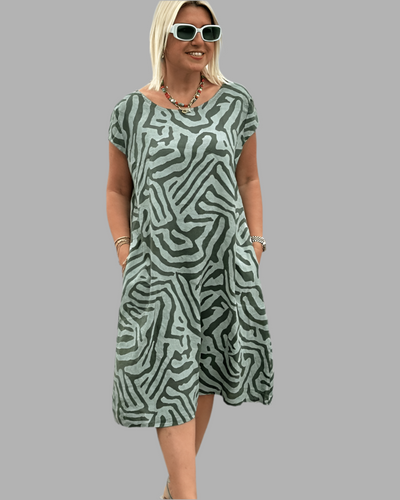 Nelia™ | Sommerkjole med rund halsudskæring og smukt print