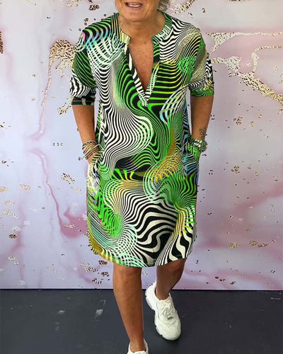 Naya | Farverig V-hals kjole