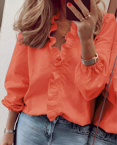 Romina™ – Luftig og elegant bluse med flæser